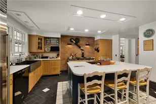 701 Bellevue Ave, Newport, RI 02840 - Photo 19