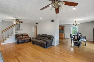133 Sandringham Ave, Providence, RI 02908 - Photo 9