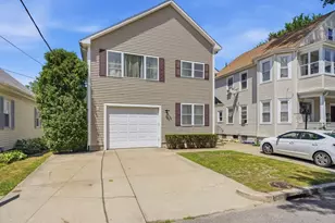 133 Sandringham Ave, Providence, RI 02908 - Photo 3