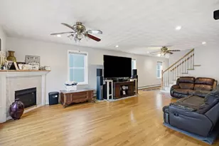 133 Sandringham Ave, Providence, RI 02908 - Photo 5