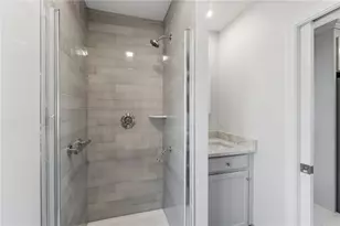 197 Grand View Dr, Warwick, RI 02886 - Photo 19
