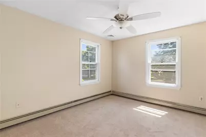94 Ridgewood Road, Middletown, RI 02842 - Photo 15