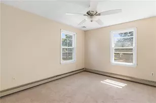 94 Ridgewood Rd, Middletown, RI 02842 - Photo 15