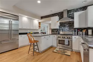 45 Hazard Ave, Providence, RI 02906 - Photo 11