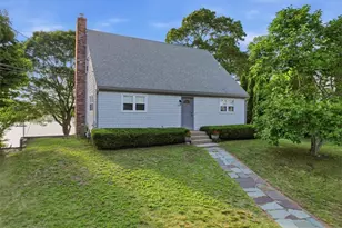 265 Grand View Dr, Warwick, RI 02886 - Photo 7