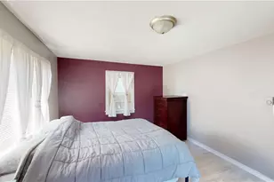 69 Kenway Ave, Warwick, RI 02889 - Photo 9
