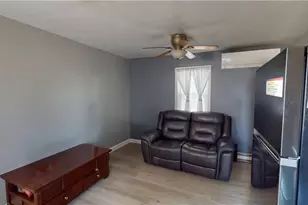 69 Kenway Ave, Warwick, RI 02889 - Photo 5