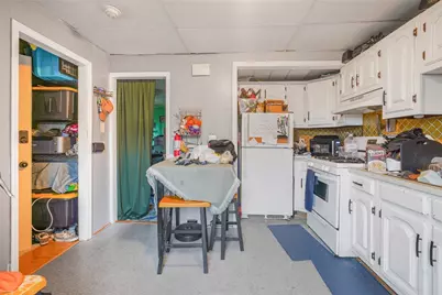 39 Highland Street, Pawtucket, RI 02860 - Photo 11