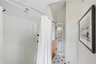 52 Berkeley Ave, Newport, RI 02840 - Photo 33