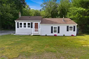 1392 Putnam Pike, Glocester, RI 02814 - Photo 19