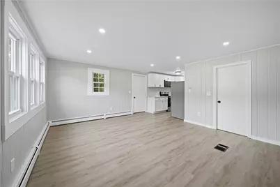 1392 Putnam Pike, Glocester, RI 02814 - Photo 3