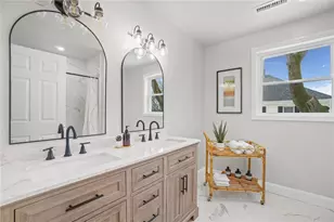 354 Jastram St, Providence, RI 02908 - Photo 15