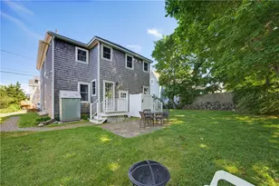 17 Rose Ct, Narragansett, RI 02882 - Photo 17