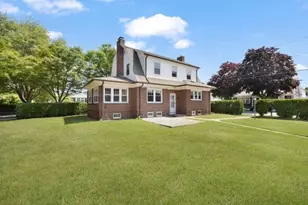 41 Wannamoisett Rd, East Providence, RI 02914 - Photo 45