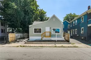 112 Hendrick St, Providence, RI 02908 - Photo 1