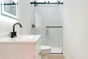 112 Hendrick St, Providence, RI 02908 - Photo 21