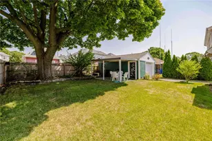 156 Harris St, Pawtucket, RI 02861 - Photo 31