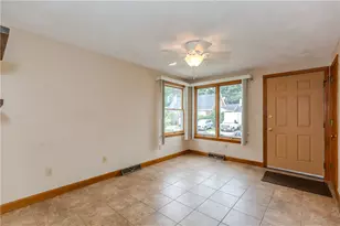 53 Hazael St, Providence, RI 02908 - Photo 5