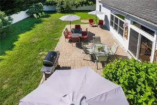 43 Inez St, Narragansett, RI 02882 - Photo 7