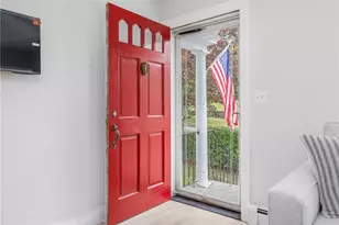 121 Bayview Ave, Bristol, RI 02809 - Photo 3