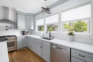 3 Oak St, Middletown, RI 02842 - Photo 23