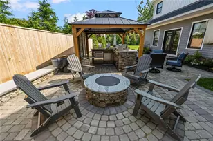 3 Oak St, Middletown, RI 02842 - Photo 7