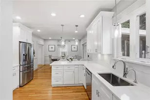 61 Shirley Blvd, Cranston, RI 02910 - Photo 11