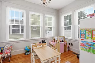61 Shirley Blvd, Cranston, RI 02910 - Photo 9