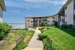 400 Narragansett Pkwy, Warwick, RI 02888 - Photo 33