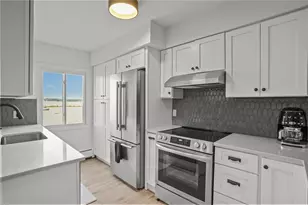 400 Narragansett Pkwy, Warwick, RI 02888 - Photo 13