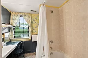 352 Spring St, Newport, RI 02840 - Photo 25