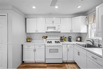 851 Manton Avenue, Providence, RI 02909 - Photo 3
