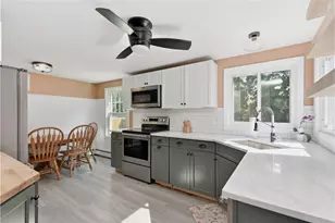 18 Lorraine Ave, Coventry, RI 02816 - Photo 3