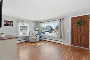 18 Lorraine Ave, Coventry, RI 02816 - Photo 7