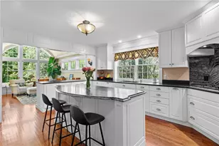 51 Ayrault St, Newport, RI 02840 - Photo 13