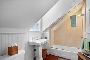 51 Ayrault St, Newport, RI 02840 - Photo 37