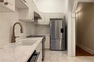 20 Greenough Pl, Newport, RI 02840 - Photo 11