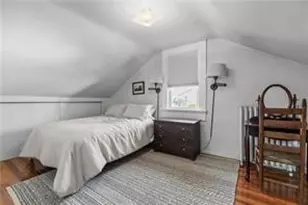14 Dearborn St, Newport, RI 02840 - Photo 19