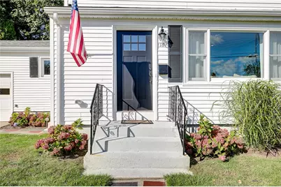 18 Sylvan Terrace, Newport, RI 02840 - Photo 3
