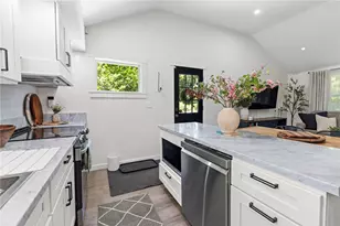 762 Waites Corner Rd, South Kingstown, RI 02892 - Photo 7