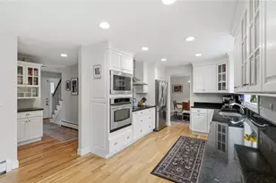 20 Sherman Ave, Bristol, RI 02809 - Photo 3