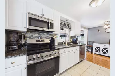 185 Vineyard Road, Warwick, RI 02889 - Photo 9