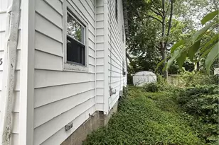 131 Park Ave, Warwick, RI 02889 - Photo 9