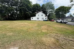 131 Park Ave, Warwick, RI 02889 - Photo 3