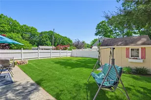 25 Hunter Dr, Cumberland, RI 02864 - Photo 33