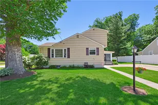 25 Hunter Dr, Cumberland, RI 02864 - Photo 35
