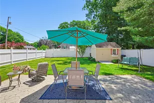 25 Hunter Dr, Cumberland, RI 02864 - Photo 9