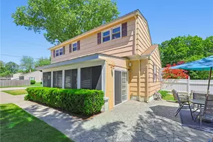 25 Hunter Dr, Cumberland, RI 02864 - Photo 5