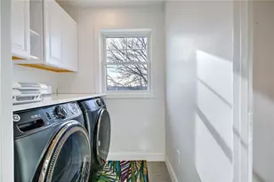 100 Priscilla Dr, Cranston, RI 02921 - Photo 37