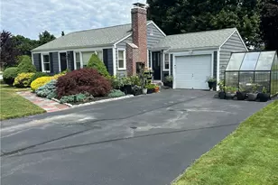 76 Poplar Dr, Cranston, RI 02920 - Photo 1